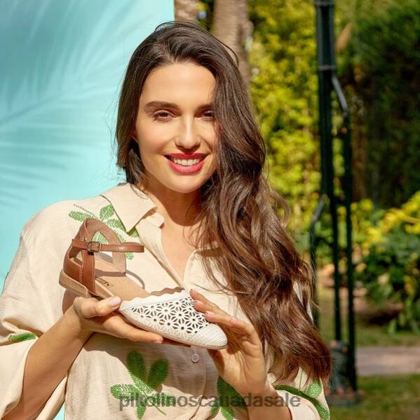 BENISSA flat sandals with closed toe Women Nata 4604J115 Pikolinos Footwear